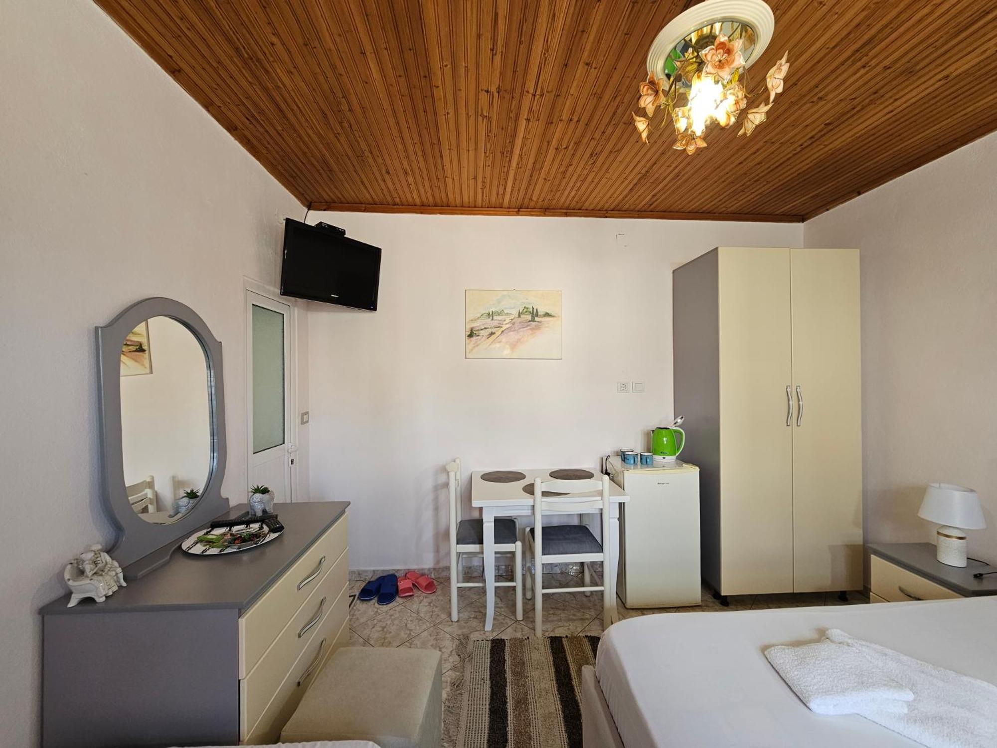 Vila Mulla Εξαμίλιο Εξωτερικό φωτογραφία